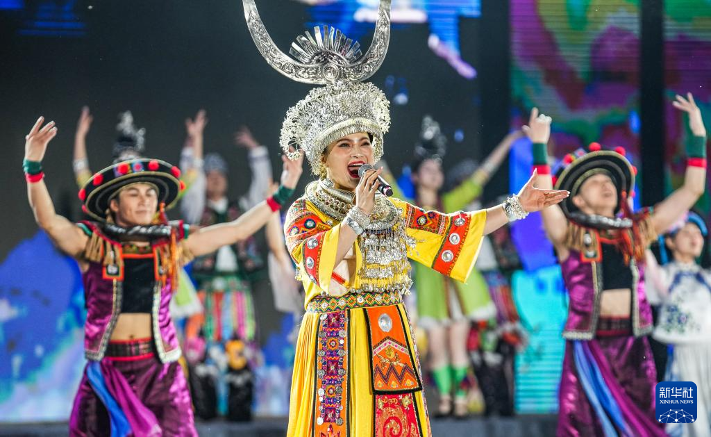 2025中国—东盟教育交流周国际文化艺术交流演出举行